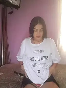 Bigtiti01 on StripChat