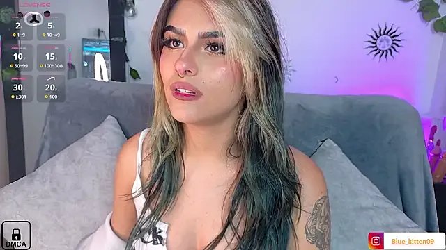 blue_kitten on StripChat