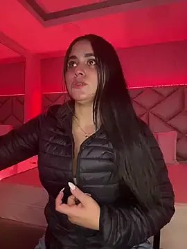 Brenda_Garcia on StripChat