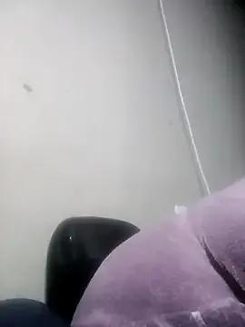 bustyboobs27 from StripChat