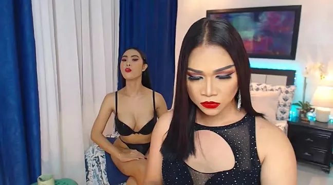 CarlaXFrancine on StripChat