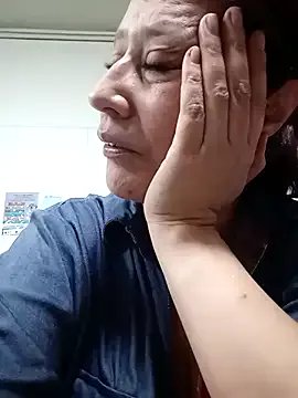 carolina_linarez69 on StripChat