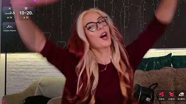 CindeFucknRella on StripChat