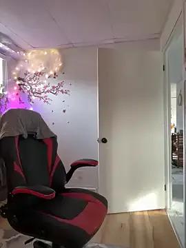 CurvesNChaos from StripChat