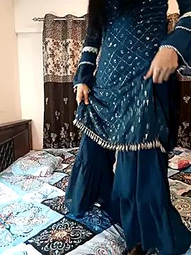 Cute-Bhavya on StripChat