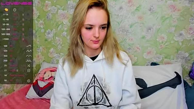 Cutie_Adelia from StripChat is Freechat
