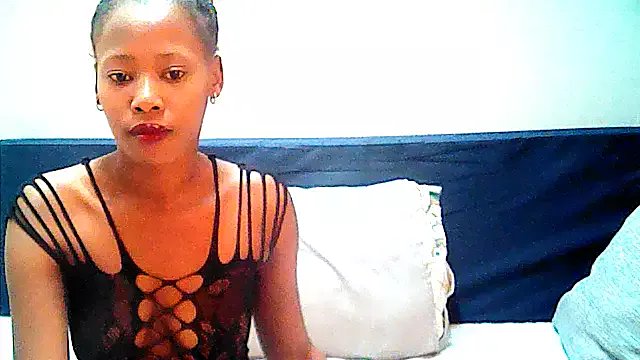 ebonypretty4u69 on StripChat