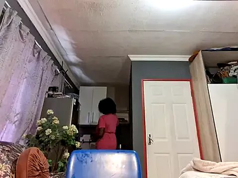 EbonyRose9 on StripChat