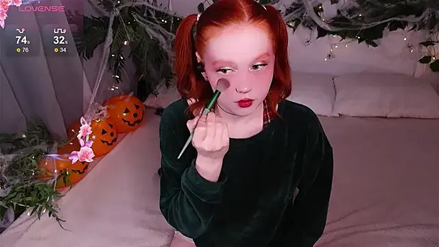 Elfa_Mirielle on StripChat