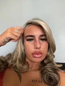 EllieMaeBaby on StripChat 