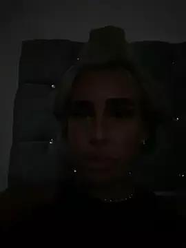 EllieMaeBaby on StripChat 