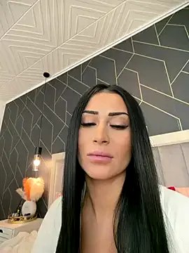 EmyLaveau — Private on StripChat