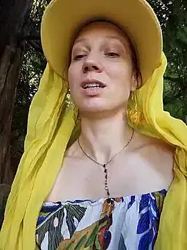 Exhibitionsplit on StripChat