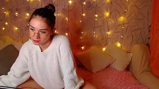 fluffy_kitty_ on StripChat 