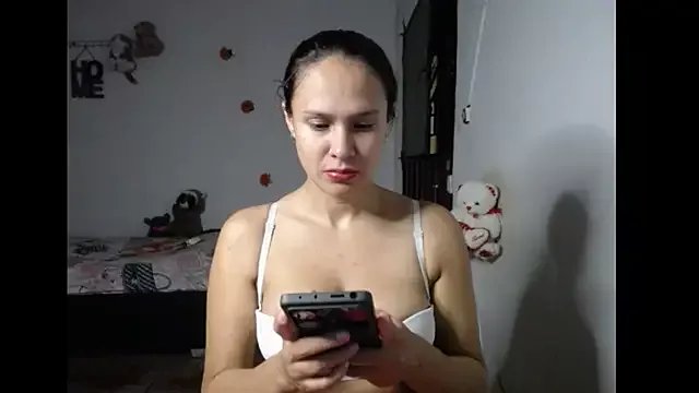 foxysweet09 on StripChat