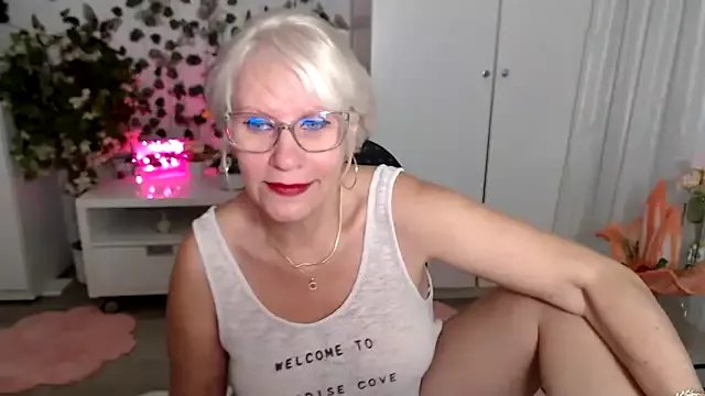 Ghertrude52 on StripChat