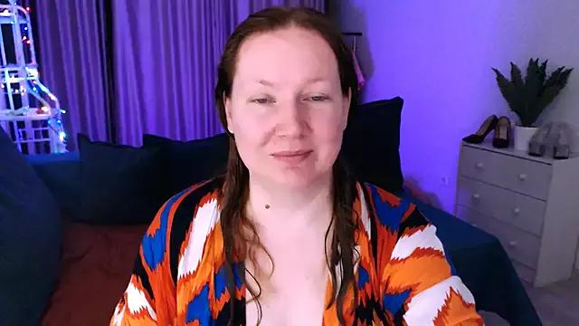 GoddessLara on StripChat 