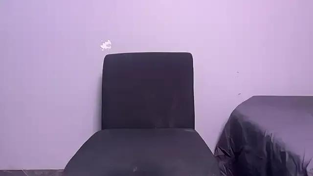 Gold_digger____ from StripChat