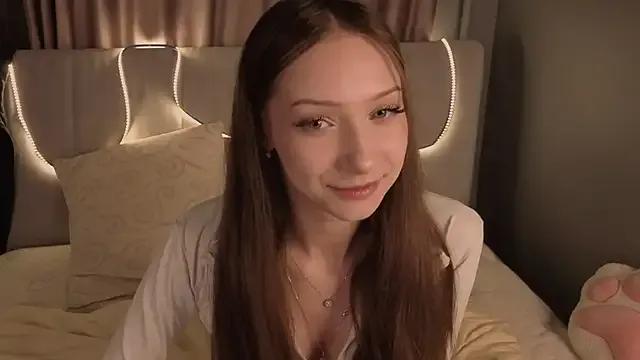 HarrietBulmer on StripChat 