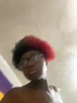 HennessyBaby21 on StripChat