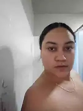 honeeyyy_pot on StripChat