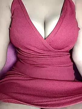 Hot-Rubyy from StripChat