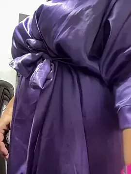 Hot_beauty__ on StripChat