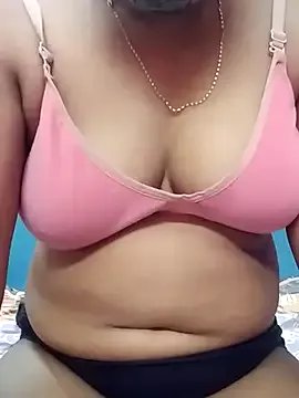 Hotpuja25 on StripChat