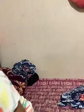 hottiess69 on StripChat 