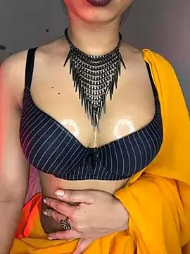 Hottysona123 on StripChat