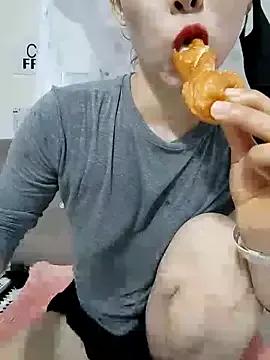 I_AM_NOT_A_SLUT on StripChat
