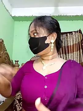 Idhika-Paul on StripChat 