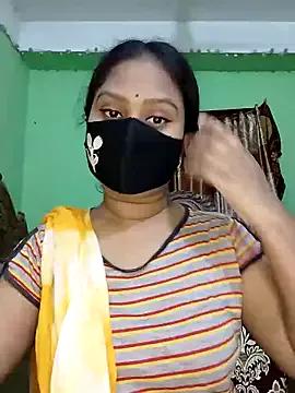 Idhika-Paul on StripChat 