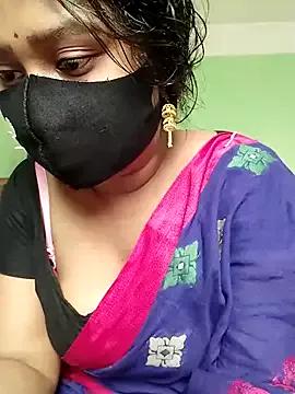 Idhika-Paul on StripChat 