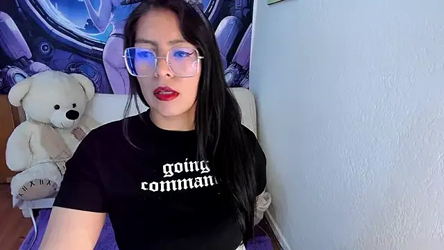 Irene_Grey20 on StripChat