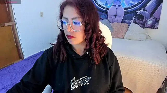 Irene_Grey20 on StripChat