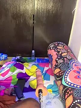 JuicyEve on StripChat