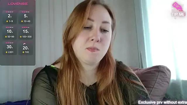 KellyCrystall on StripChat 