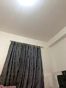 kem_hott on StripChat