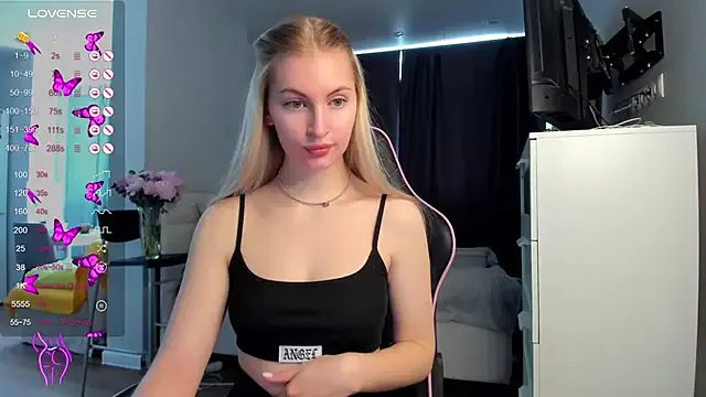 Kimmy_powell on StripChat