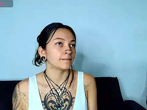 Kitty_ravee on StripChat 