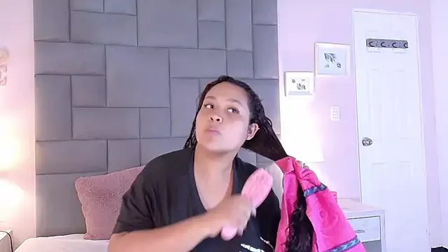 KITY_HILL on StripChat