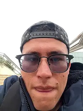 Kurtxxx22 from StripChat