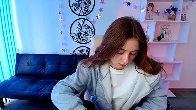 LilyHaart on StripChat 