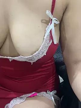 LOLO_QUEEN_ARABE on StripChat 