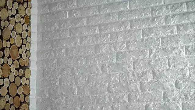 LowOncoming on StripChat 