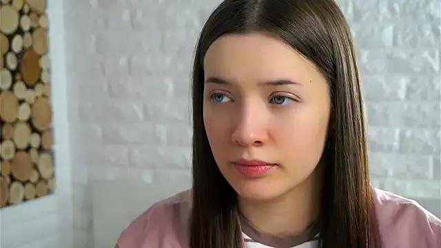 LowOncoming on StripChat 