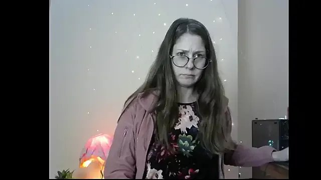 lucecitafantasy2 on StripChat