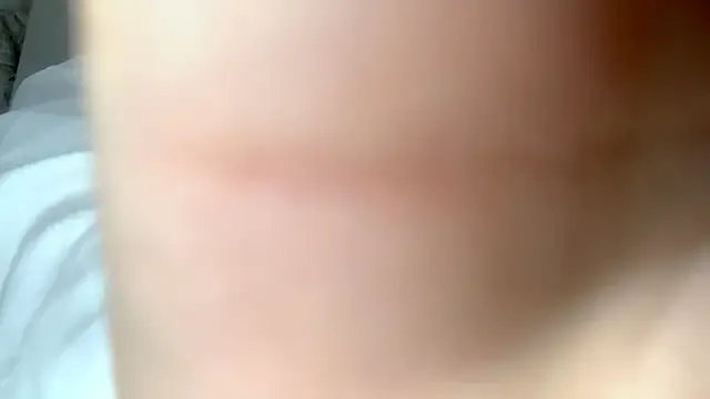 LuciaBanga — see my pussy