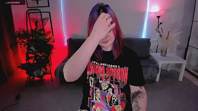 lunaalli — shirt off